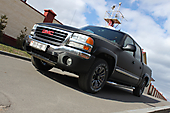 Оклейка кузова GMC Sierra под карбон (Carbon 3D)