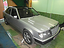 Черная крыша Mercedes E 124